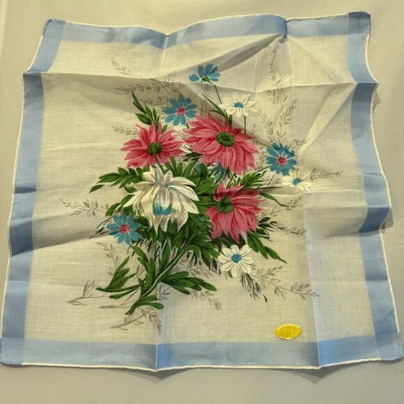 Lot of 6 Vintage Dainty Handkerchiefs - Picture 7 of 8